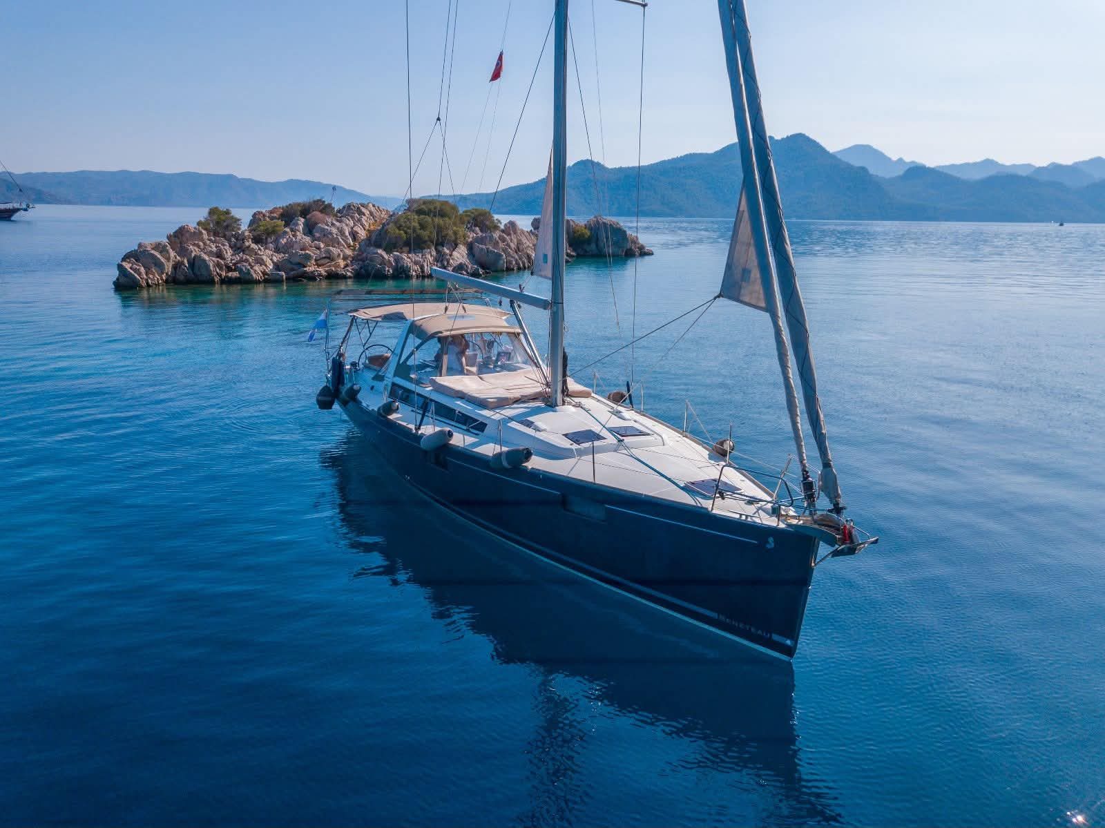 Beneteau Oceanis 48 Therapy brokerage photograph